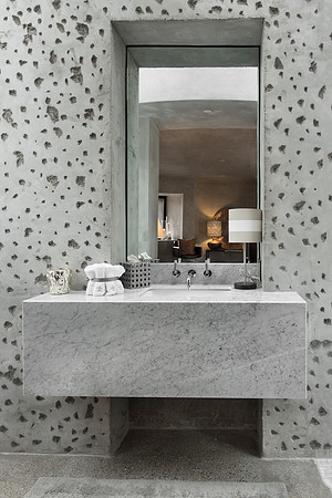 Sink in guest house